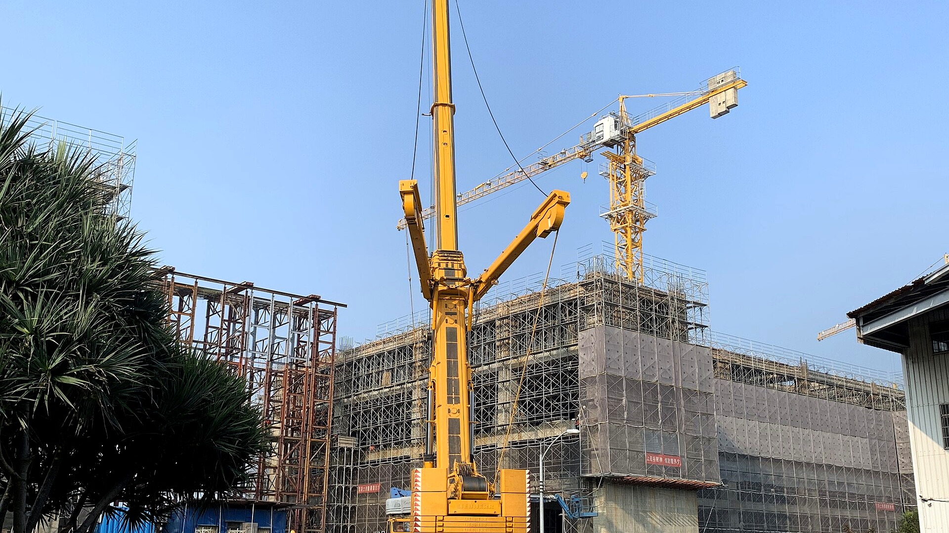 Tadano GR-500EX Rough Terrain Crane